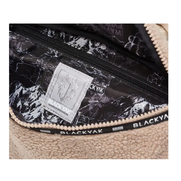 картинка Black Yak сумка поясная Fleece Hip Sack от интернет-магазина Тибет